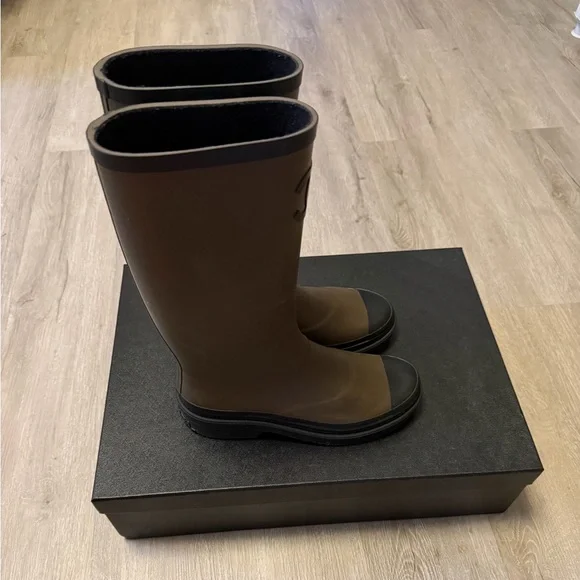 CHANEL Olive and Black Rain Boots SZ 7 - Picture 7 of 14